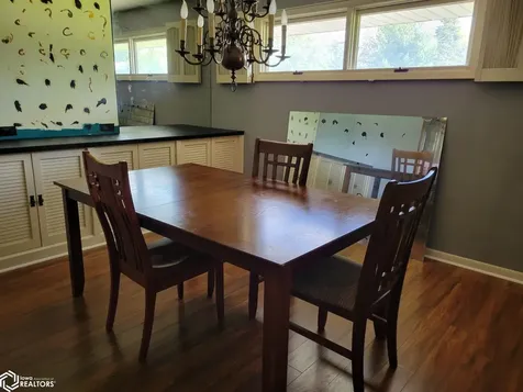 1205 S 15th Avenue W Newton IA 50208