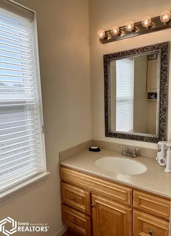 50 E Golden Lane Fairfield IA 52556
