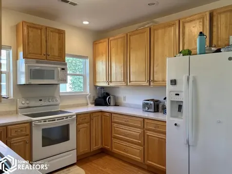 50 E Golden Lane Fairfield IA 52556