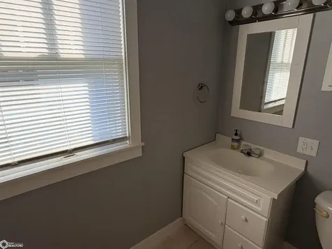 203 S D Street Fairfield IA 52556