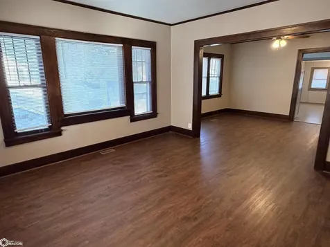 203 S D Street Fairfield IA 52556