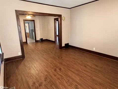 203 S D Street Fairfield IA 52556