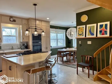 1814 175th Street Fairfield IA 52556