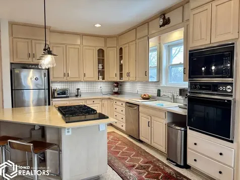 1814 175th Street Fairfield IA 52556