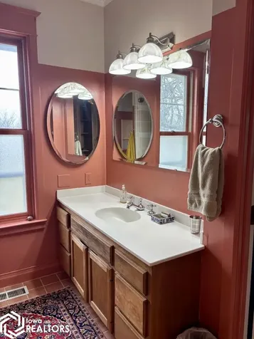 1814 175th Street Fairfield IA 52556