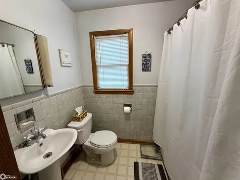 1842 4th Avenue Grinnell IA 50112