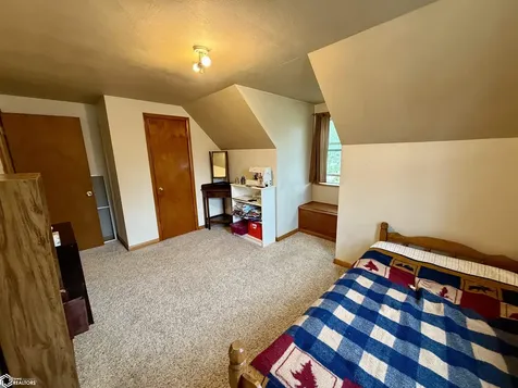 1842 4th Avenue Grinnell IA 50112
