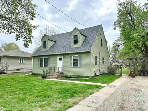 1842 4th Avenue Grinnell IA 50112