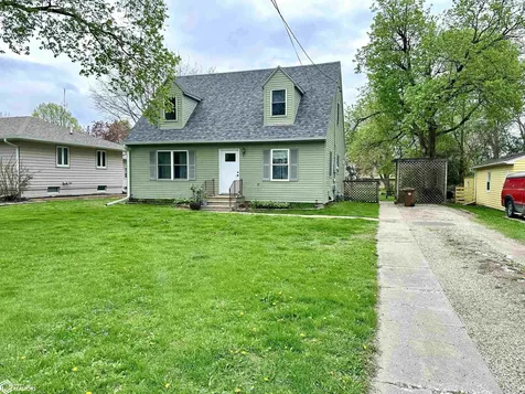 1842 4th Avenue Grinnell IA 50112