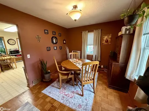 1842 4th Avenue Grinnell IA 50112