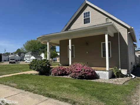 115 Swan Street West Burlington IA 52655