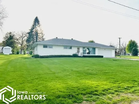 106 N Grove Street Montezuma IA 50171