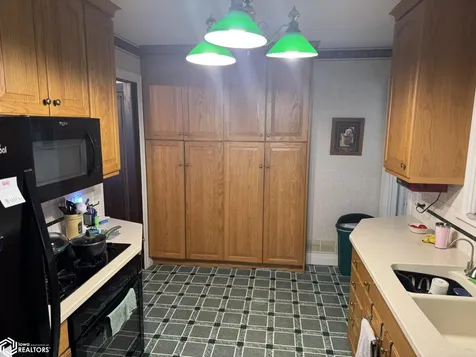 132 W Alta Vista Avenue Ottumwa IA 52501