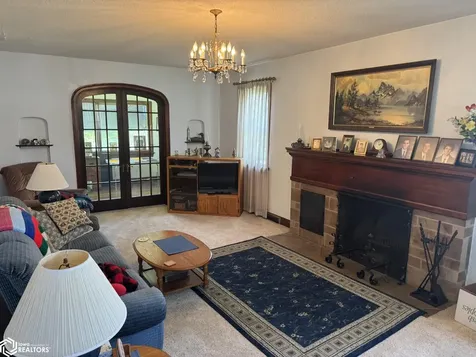 132 W Alta Vista Avenue Ottumwa IA 52501