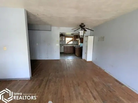 103 W Sherrie Lane New London IA 52645