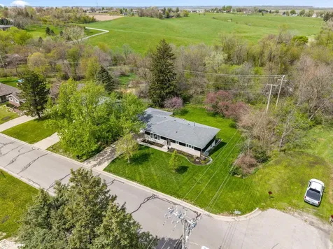 2501 Reyclif Drive Marshalltown IA 50158