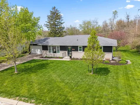 2501 Reyclif Drive Marshalltown IA 50158