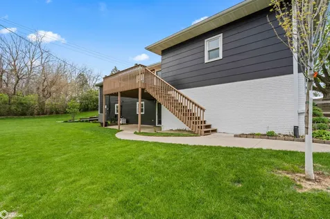 2501 Reyclif Drive Marshalltown IA 50158