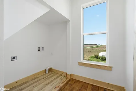 1088 Lexington Avenue Winfield IA 52659