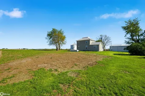 1088 Lexington Avenue Winfield IA 52659
