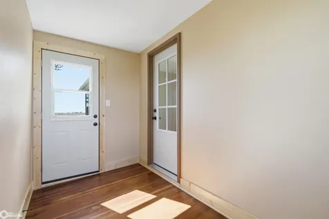 1088 Lexington Avenue Winfield IA 52659