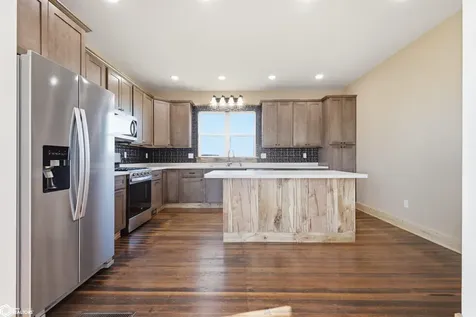 1088 Lexington Avenue Winfield IA 52659