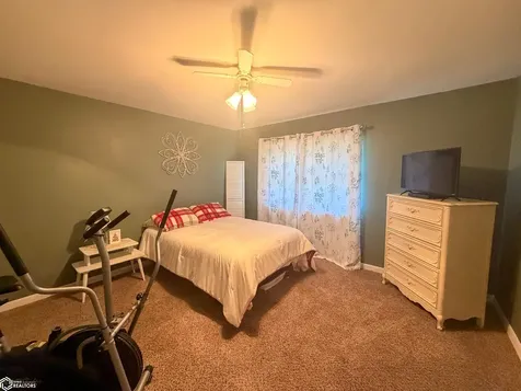 716 5th Avenue Ackley IA 50601