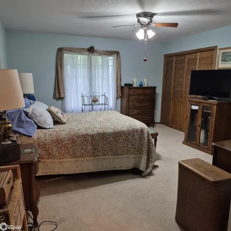 6 Weaver Drive Ottumwa IA 52501