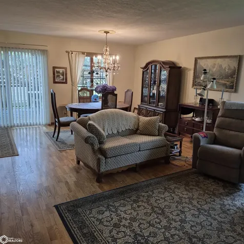 6 Weaver Drive Ottumwa IA 52501