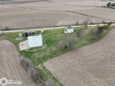 2037 Ivanhoe Road Ely IA 52227-9523