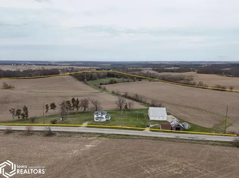 2037 Ivanhoe Road Ely IA 52227-9523