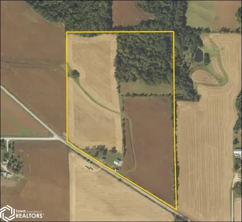 2037 Ivanhoe Road Ely IA 52227-9523