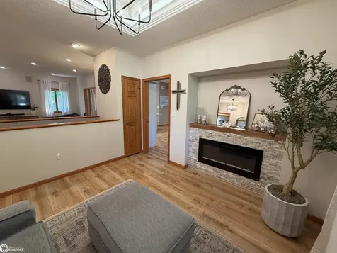 502 Kingman Circle Fairfield IA 52556