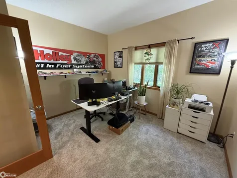 502 Kingman Circle Fairfield IA 52556