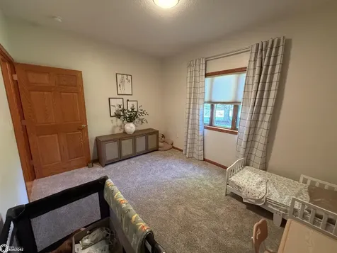 502 Kingman Circle Fairfield IA 52556