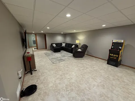 502 Kingman Circle Fairfield IA 52556