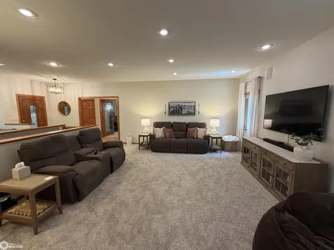 502 Kingman Circle Fairfield IA 52556