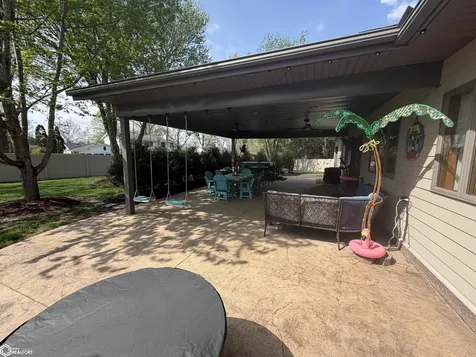 502 Kingman Circle Fairfield IA 52556
