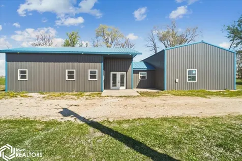 27186 Highway S33 Hubbard IA 50122