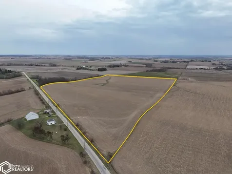 Ivanhoe Road Ely IA 52227