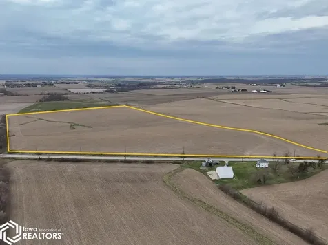 Ivanhoe Road Ely IA 52227
