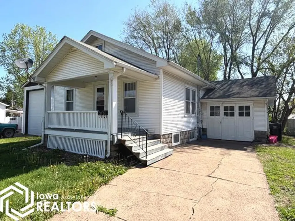 310 N Adella Street Ottumwa IA 52501