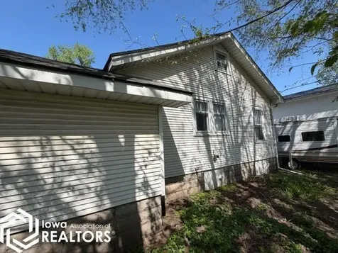 310 N Adella Street Ottumwa IA 52501