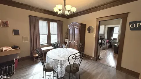 25-27 6th Street NW Mason City IA 50401