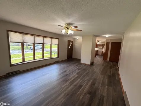2128 W Bremer Avenue Waverly IA 50677
