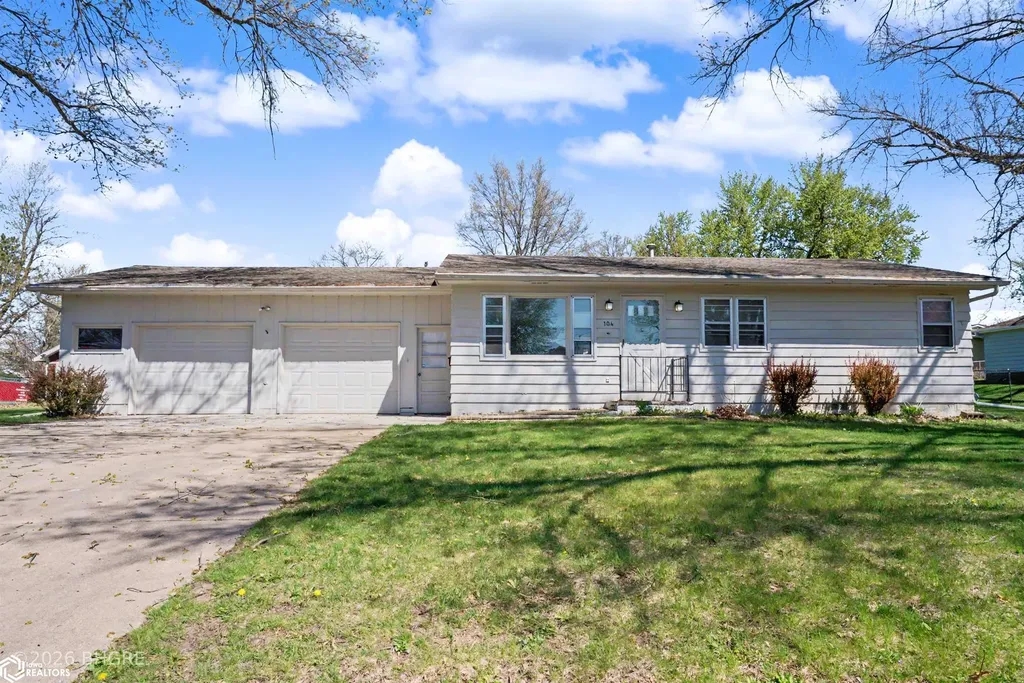 104 Cherry Street Marshalltown IA 50158