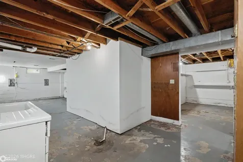 104 Cherry Street Marshalltown IA 50158
