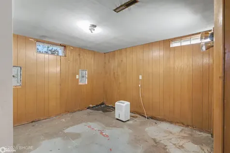 104 Cherry Street Marshalltown IA 50158