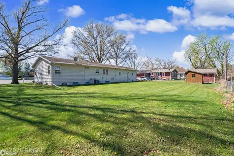 104 Cherry Street Marshalltown IA 50158