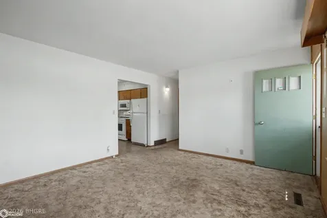 104 Cherry Street Marshalltown IA 50158